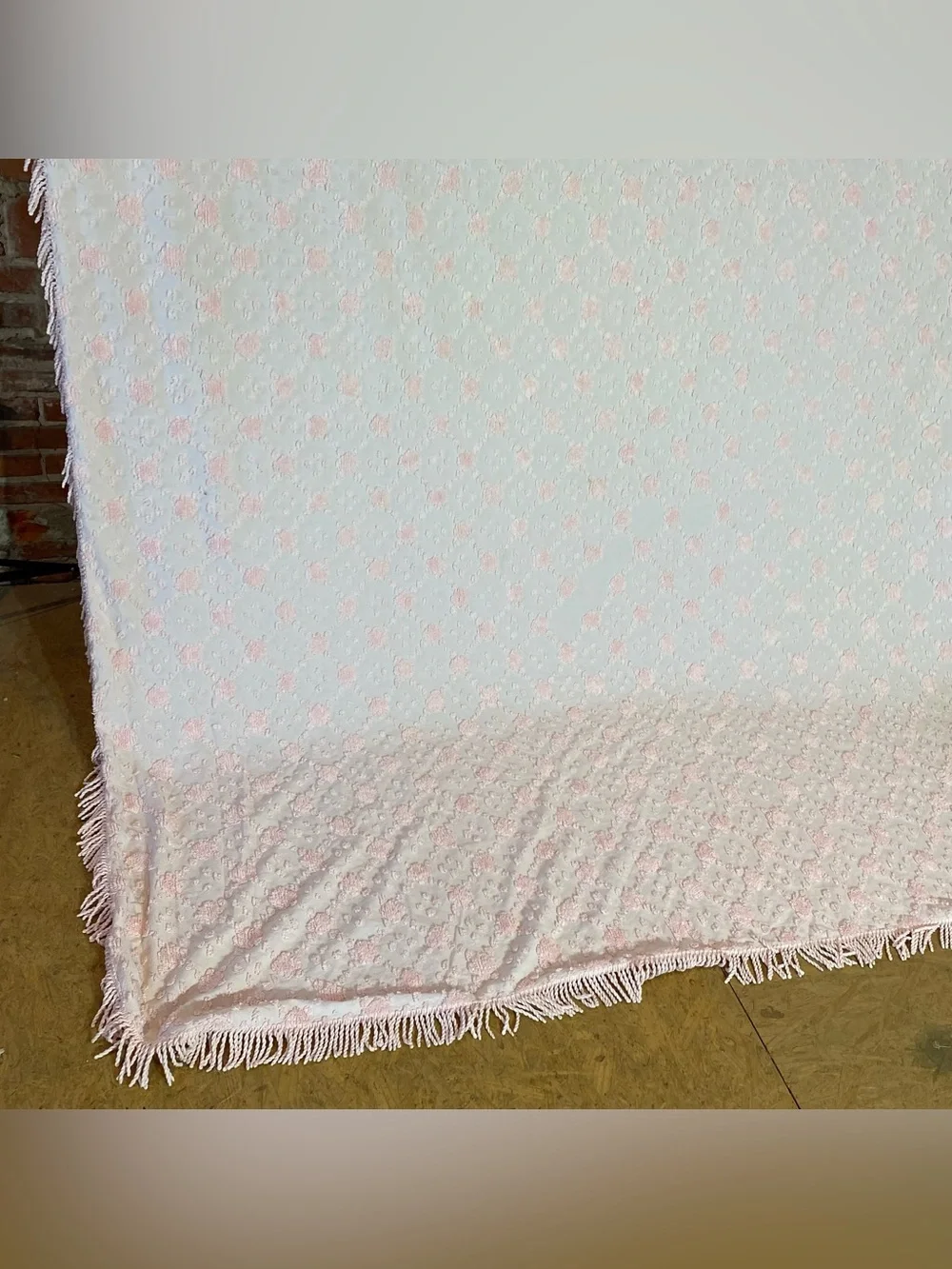 Vintage MCM Pink Chenille Fringe Bedspread Queen 96” x 120”